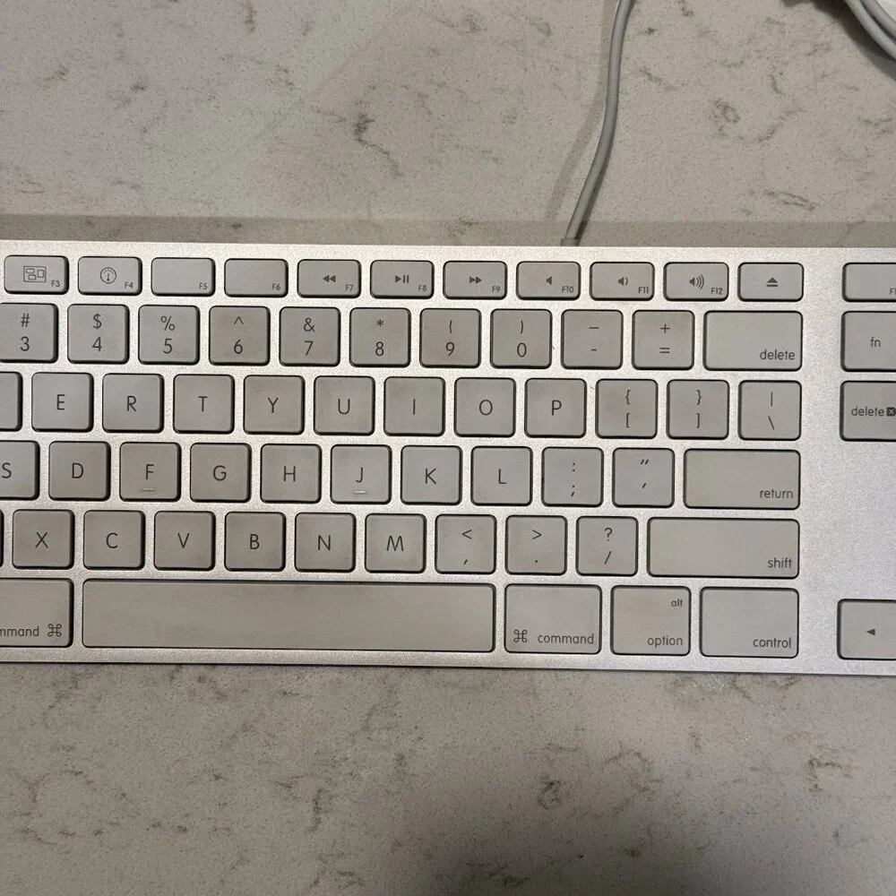 OEM Genuine Apple A1243 Wired USB Keyboard for iMac Mac Mini Mac Pro with Keypad